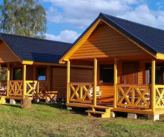 Drewniane domki w Łupawie